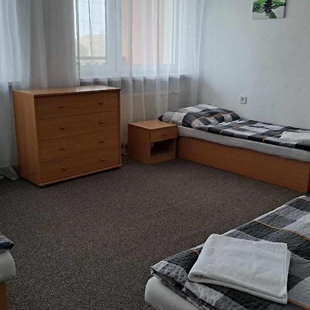 Naty Apartman Haniska Exterior photo